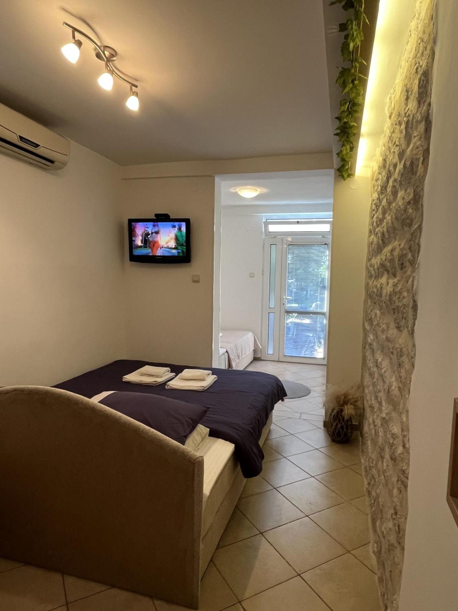 Apartments Vojvoda كوتور الغرفة الصورة